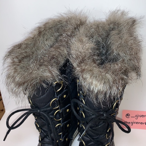 LMT ED 8.5 Joan Of Arctic Black Ostrich Fur Lined Winter Boots (Gold Hardware) - Picture 7 of 16